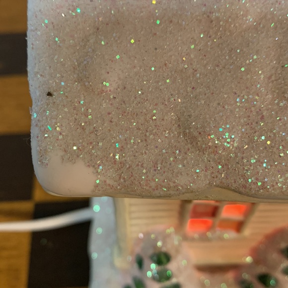 Vintage 2004 Bedford Falls It’s a Wonderful Life Light-Up Church - Picture 7 of 9